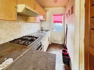 Kitchen- click for photo gallery